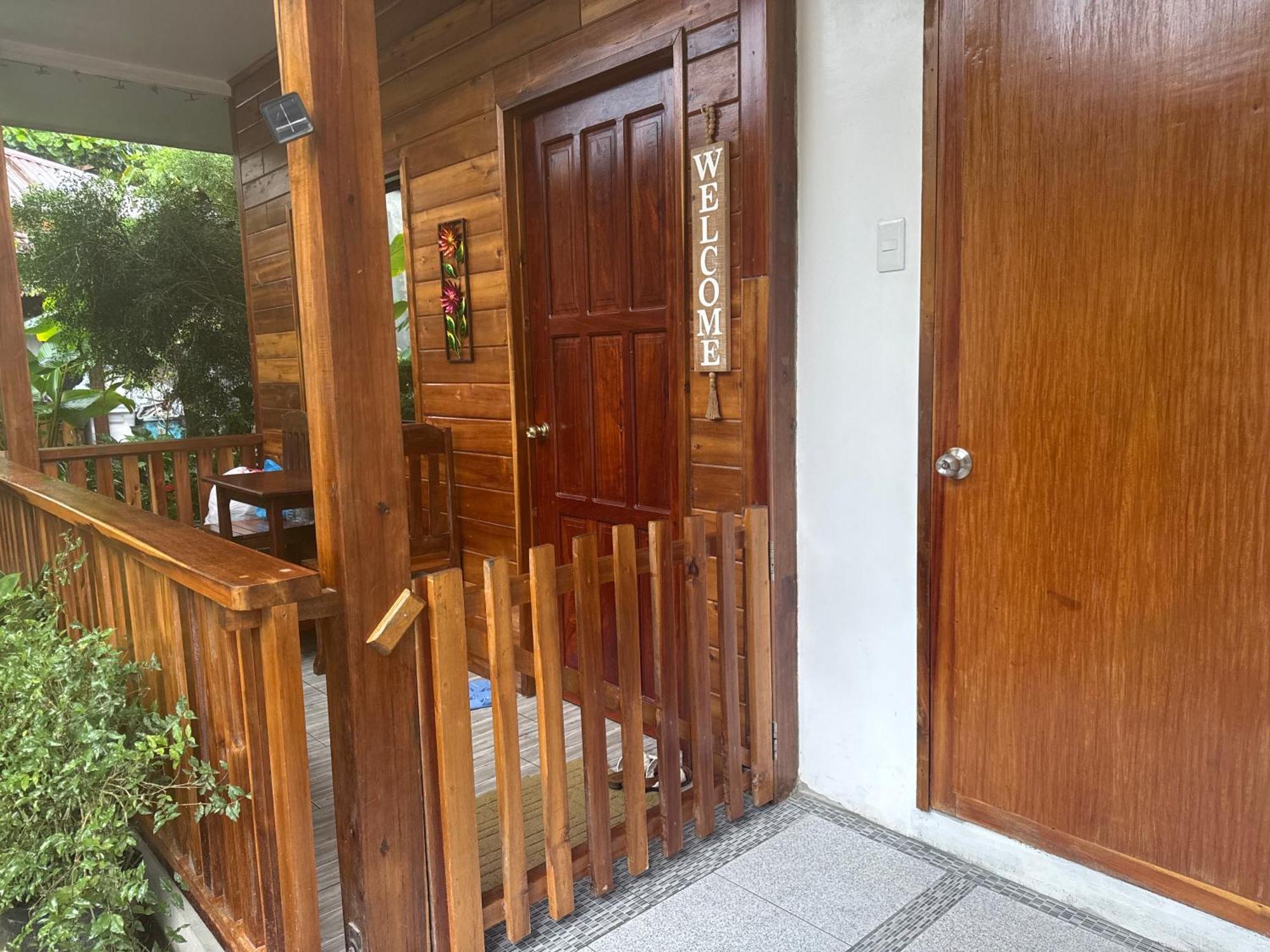 Theresa'S Pension House Сан-Висенте Экстерьер фото